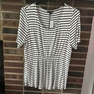Women’s Plus Size Lane Bryant Top, Black/White Striped, 18/20 2X